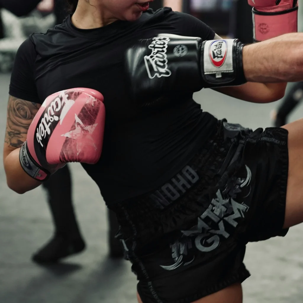 泰拳教室網站-裝備介紹-衣著