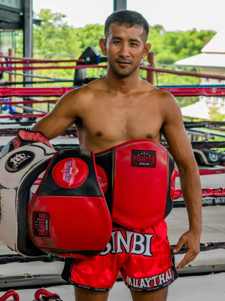 泰拳教室網站-鳳山教練-男教練形象照-2